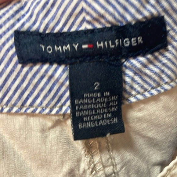 Tommy Hilfiger 2010s Khaki Shorts, low rise , 2 - Picture 5 of 7